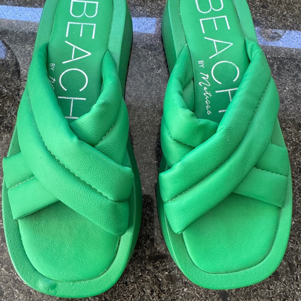Beach Green Women's Sandals - Picture 5 of 6